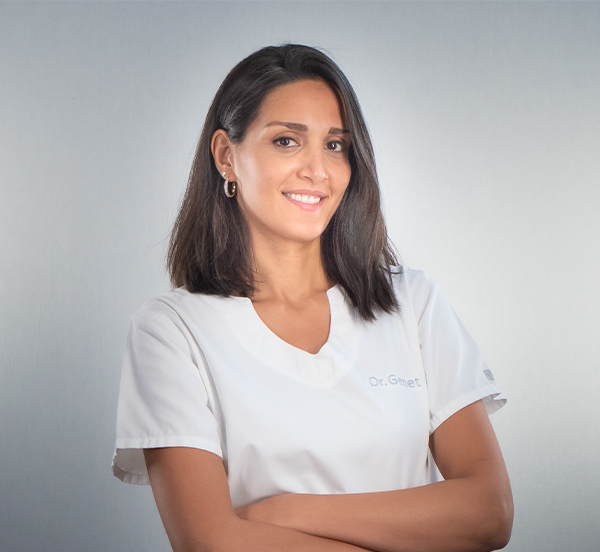 Dra. Marie-Ange Genet - Dentista