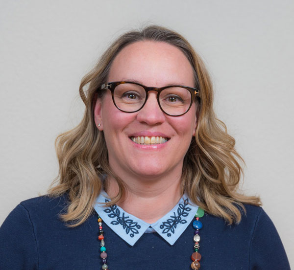 Mme Christine Sala-Responsable administrative