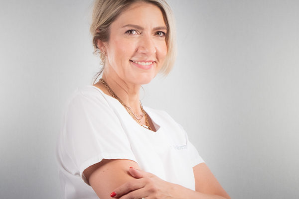 Dr. Raphaelle Wormus-Dentist, Jefe del Departamento de Odontología