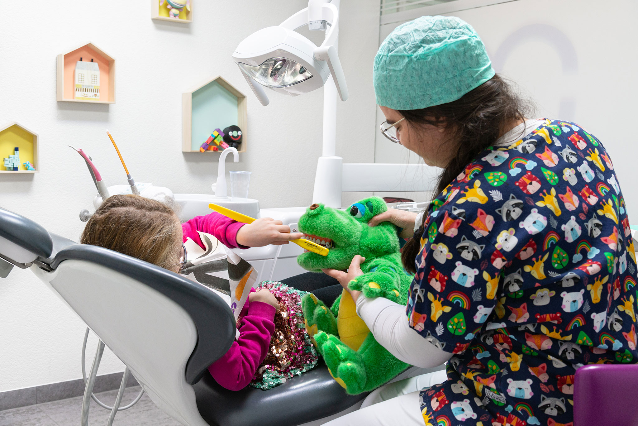 cuidado de niños en el Centro Dental Lancy